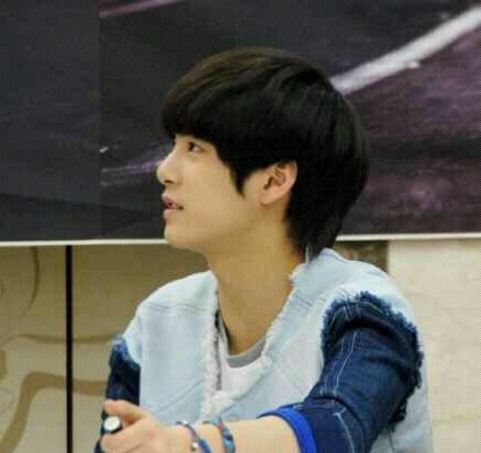 nuest
