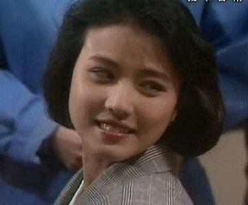 周海媚