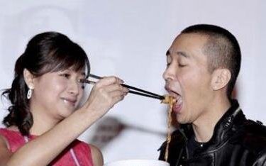 徐静蕾,黄立行