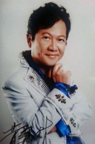 黄允财