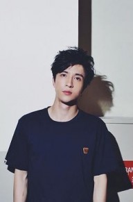 薛之谦个人资料简介 薛之谦背景及演过的影视剧图片