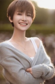 董玥