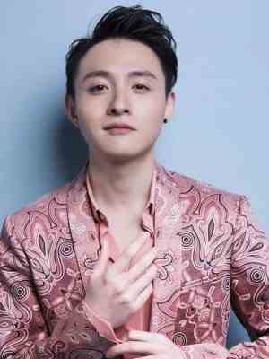 强宇个人资料 强宇背景及演过的影视剧图片