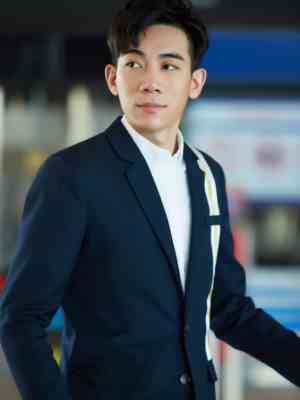 李镇泽