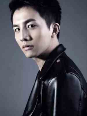李圣佳